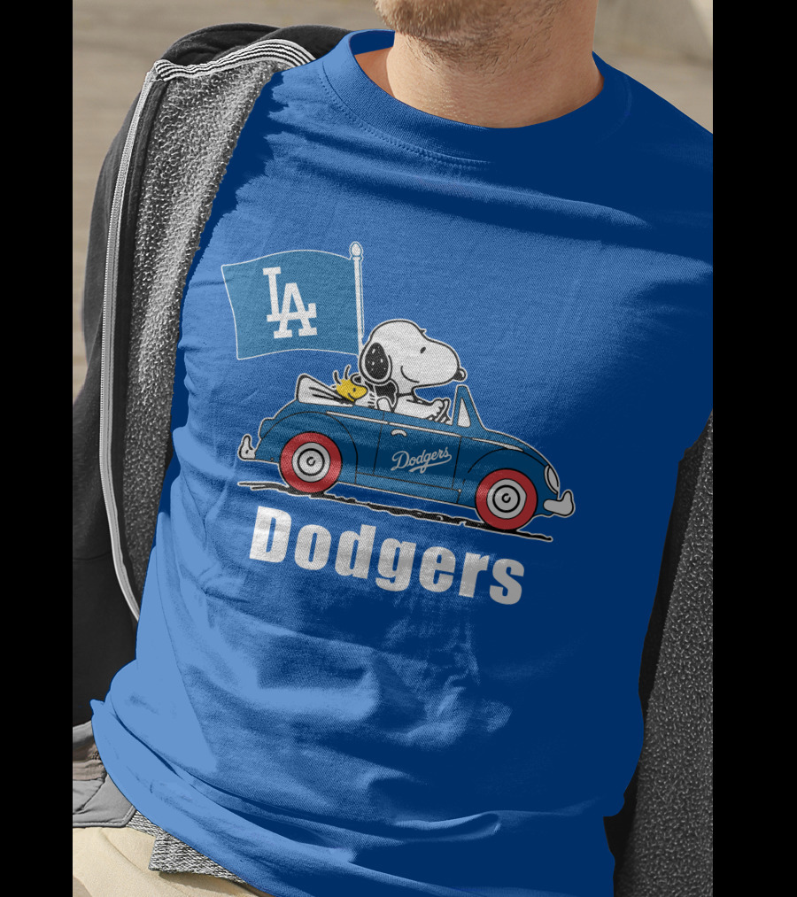 Dodgers Snoopy Woodstock Driving Car LA Flag T-Shirt