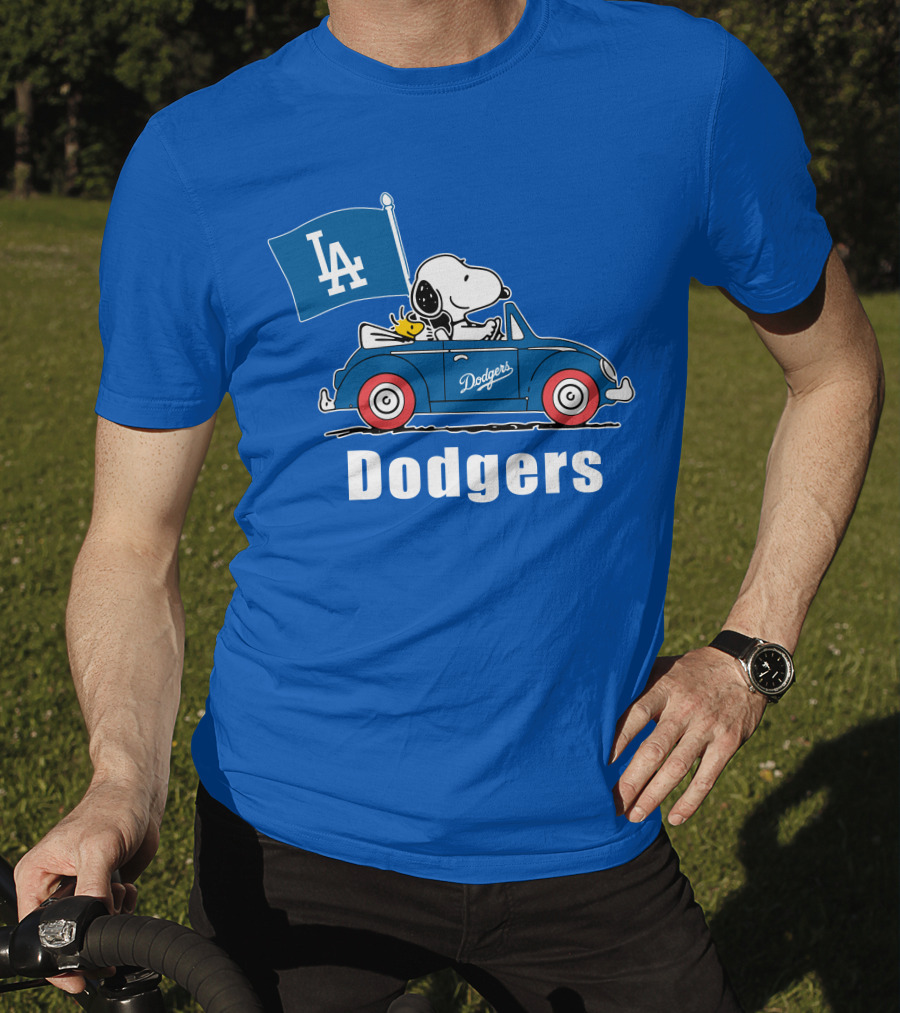 Dodgers Snoopy Woodstock Driving Car LA Flag T-Shirt