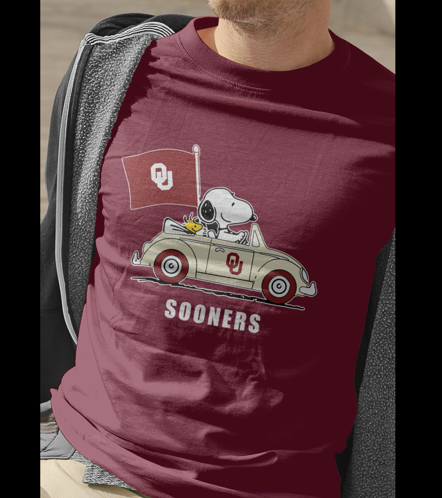 Snoopy Driving Oklahoma Sooners OU Flag Retro Car T-Shirt