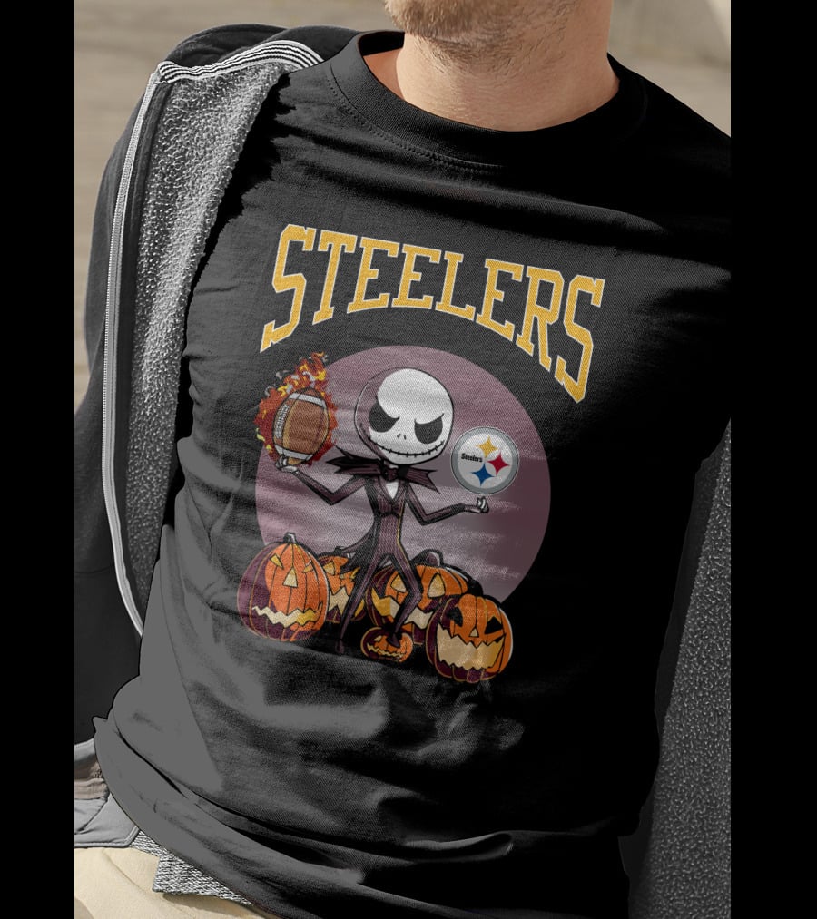 Steelers Jack Skellington Holding Football With Pumpkins And Pittsburgh Steelers T-Shirt