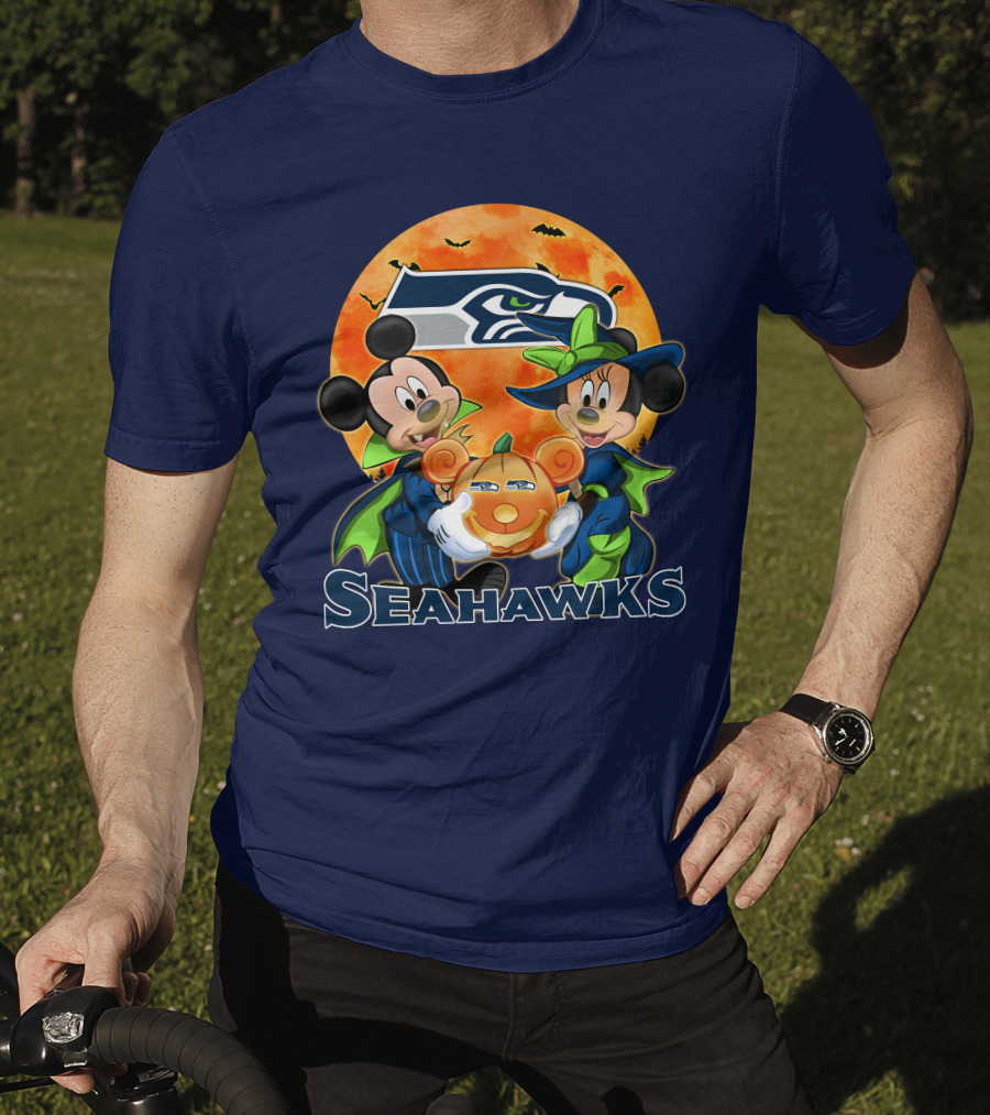 Seattle Seahawks Mickey Mouse And Minnie Mouse Halloween Pumpkin T-Shirt