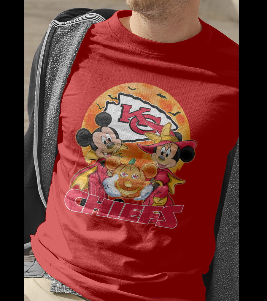 Kansas City Chiefs Mickey Mouse Minnie Mouse Halloween Chiefs Logo Pumpkin T-Shirt
