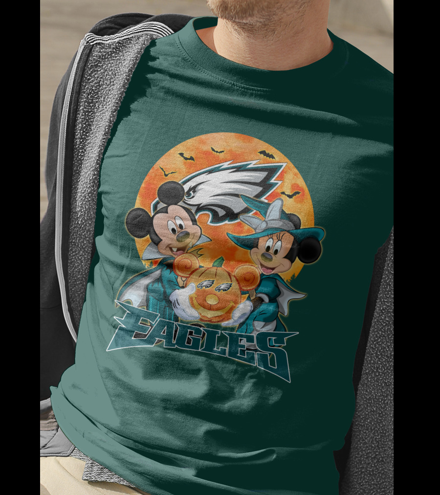 Philadelphia Eagles Mickey And Minnie Halloween Pumpkin T-Shirt