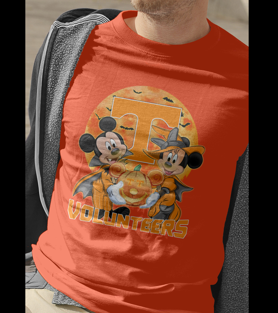 Tennessee Volunteers Mickey And Minnie Halloween Pumpkin T-Shirt