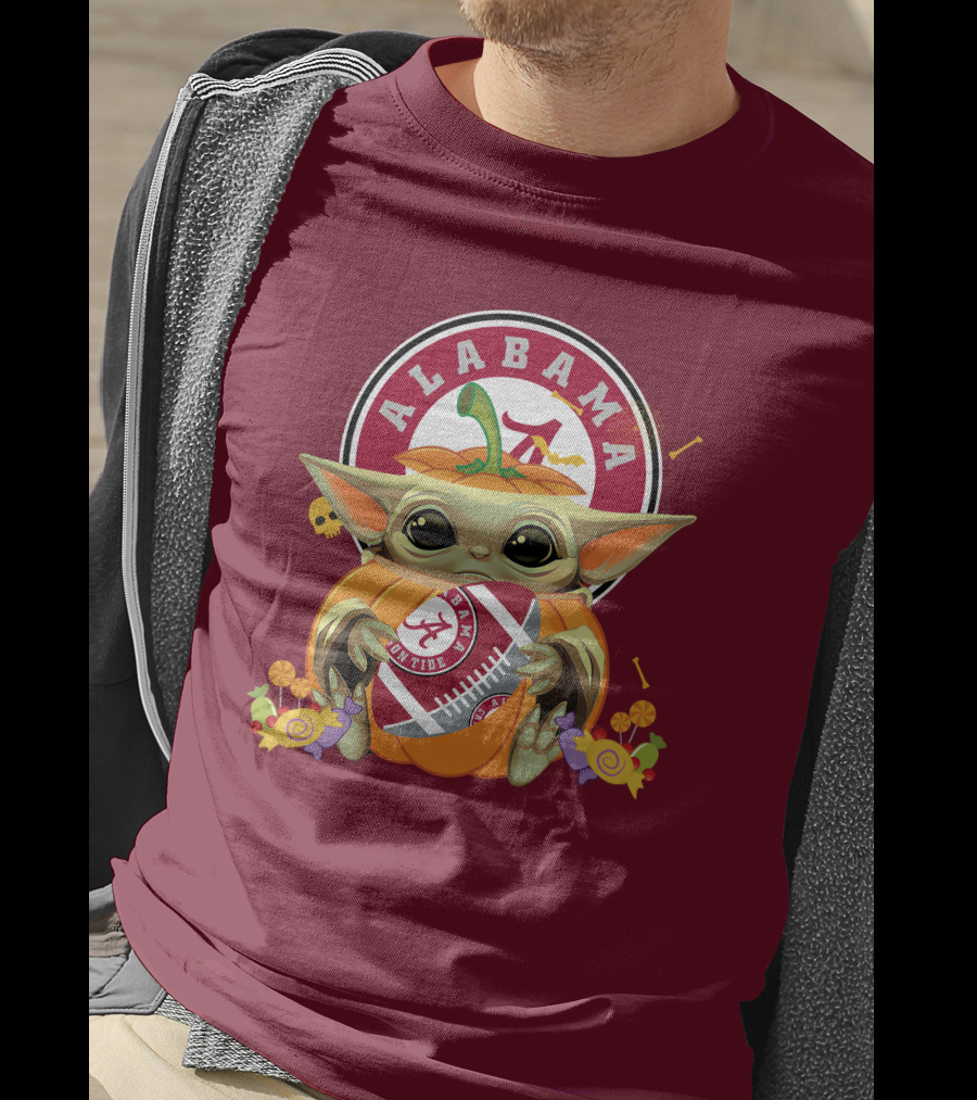 Halloween Pumpkin Baby Yoda Hug Alabama Crimson Tide Football T-Shirt