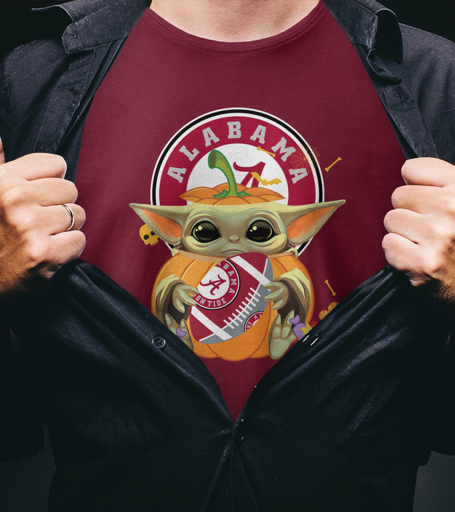 Halloween Pumpkin Baby Yoda Hug Alabama Crimson Tide Football T-Shirt