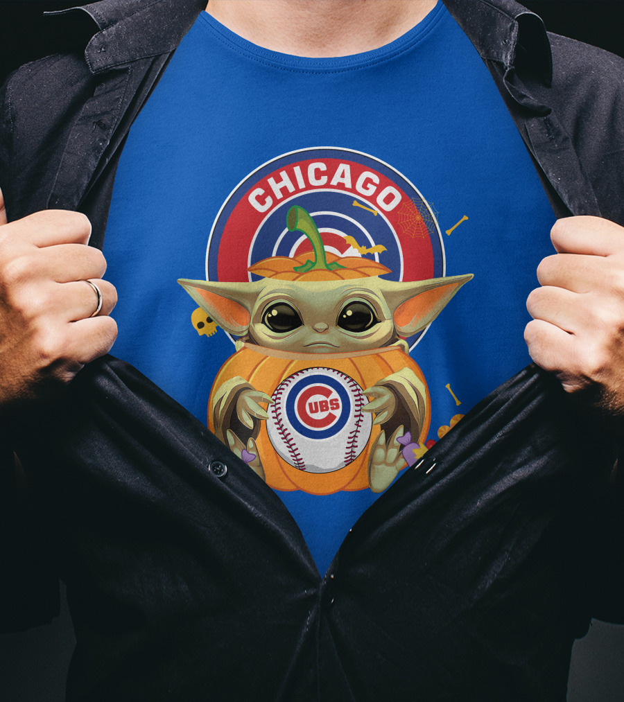 Halloween Pumpkin Baby Yoda Chicago Cubs Baseball Theme T-Shirt