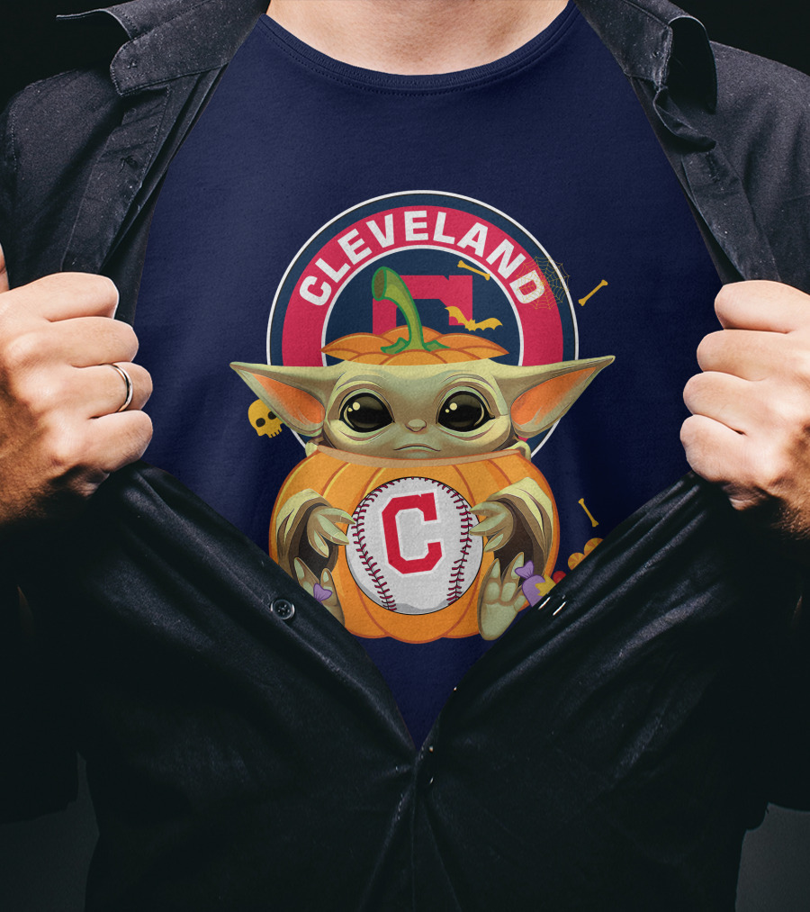 Halloween Pumpkin Baby Yoda Hug Cleveland Baseball Team T-Shirt