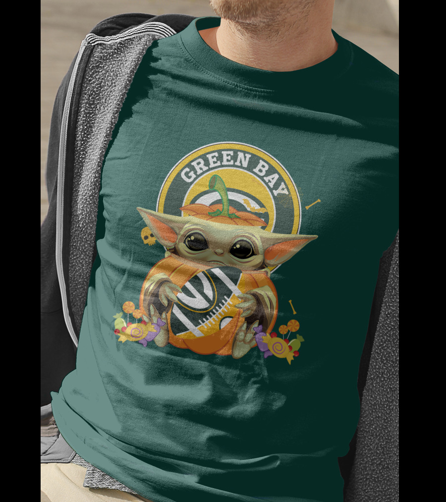 Halloween Pumpkin Baby Yoda Hug Green Bay Packers T-Shirt