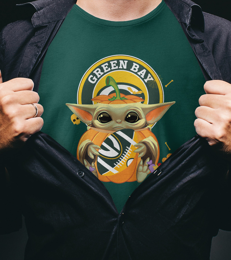 Halloween Pumpkin Baby Yoda Hug Green Bay Packers T-Shirt
