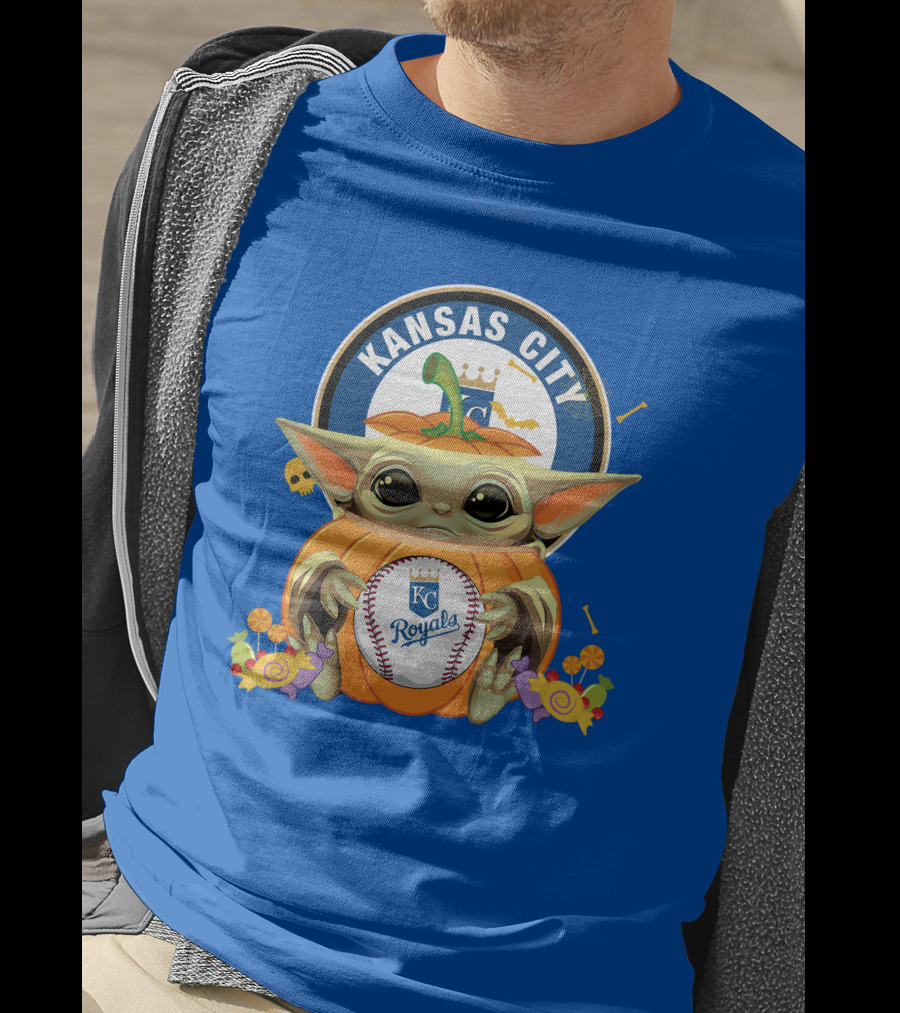 Halloween Pumpkin Baby Yoda Hug KC Royals Baseball T-Shirt