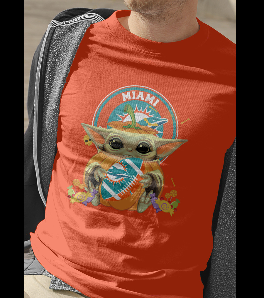 Halloween Pumpkin Baby Yoda Miami Dolphins Hug Football Candy Skulls T-Shirt