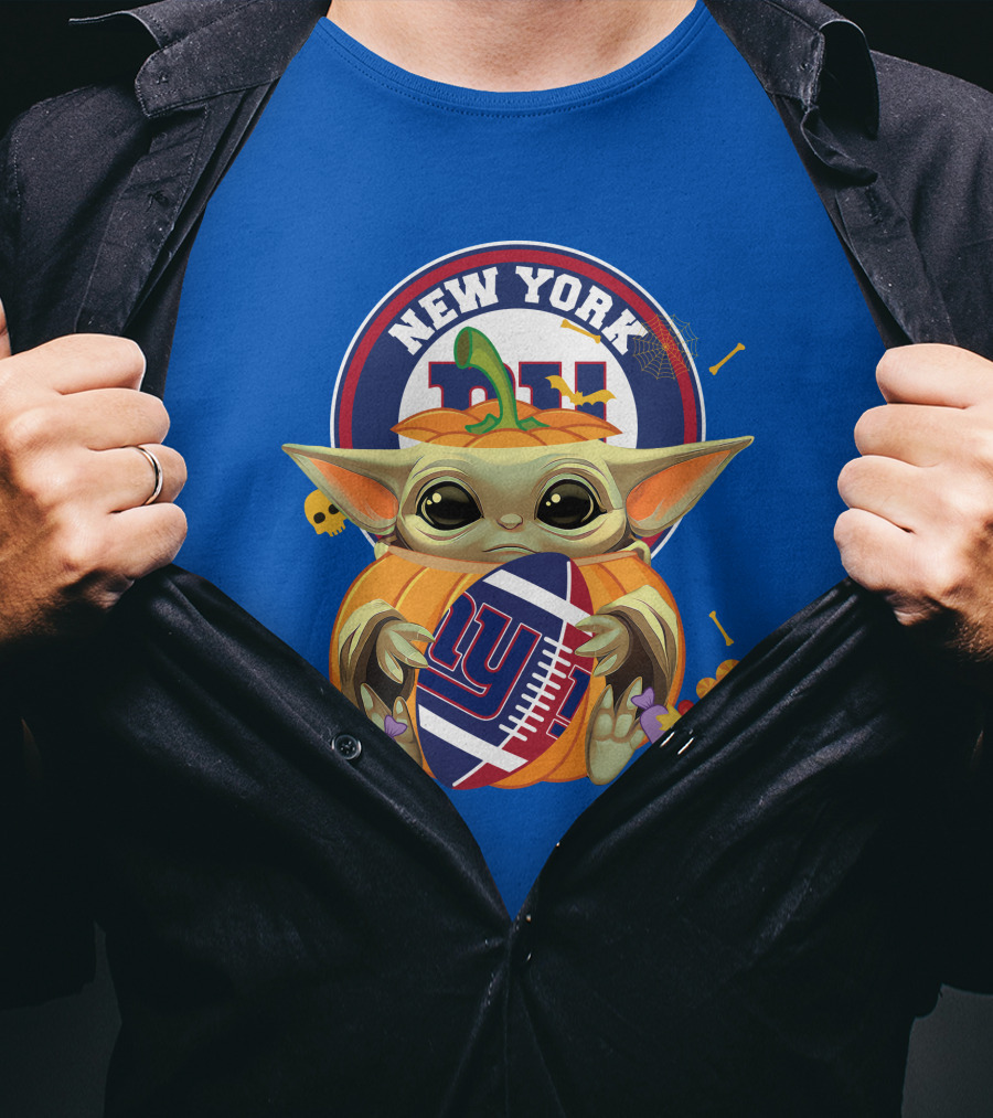 Halloween Pumpkin Baby Yoda Holding New York Giants Football T-Shirt