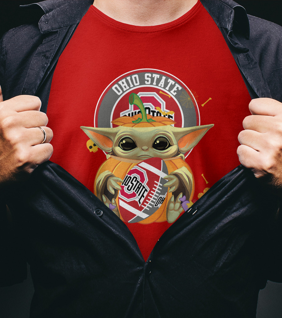 Halloween Pumpkin Ohio State Buckeyes Baby Yoda Hug Football T-Shirt