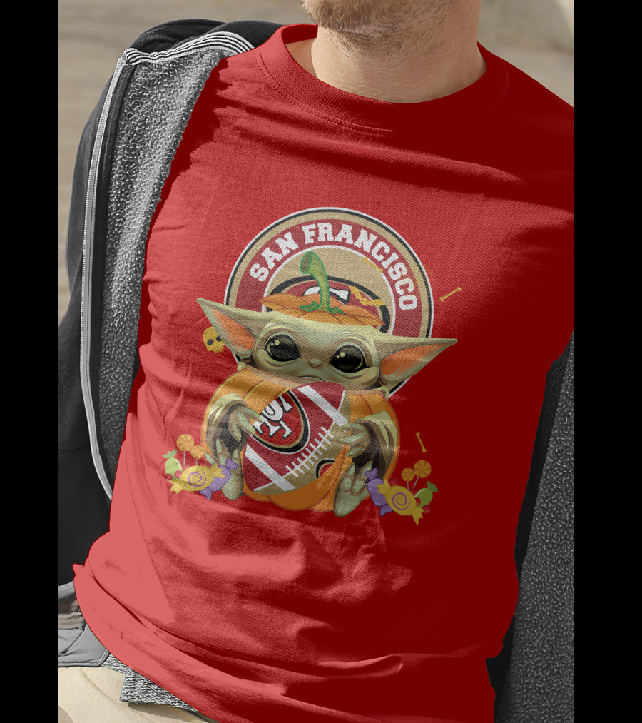 Halloween Pumpkin Baby Yoda Hug San Francisco 49ers Football T-Shirt