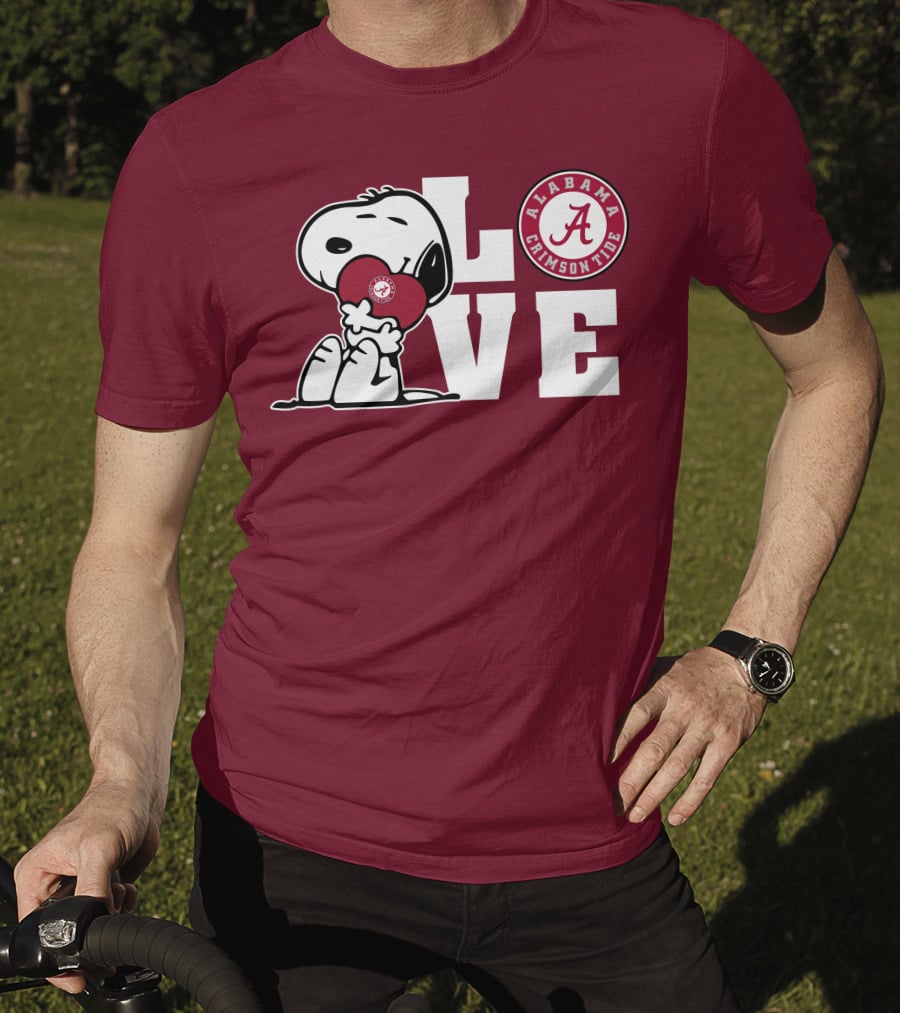Snoopy Love Alabama Crimson Tide Football T-Shirt