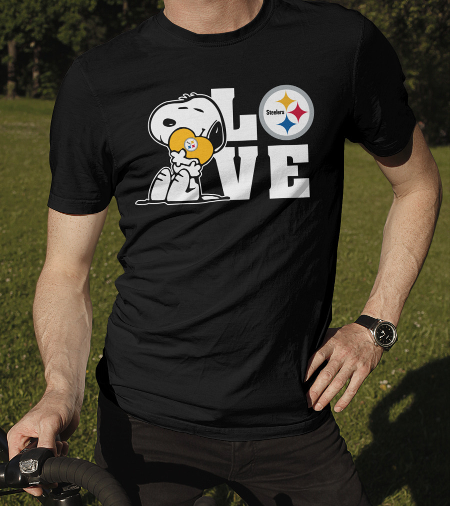 Snoopy Love Pittsburgh Steelers Football Fans T-Shirt
