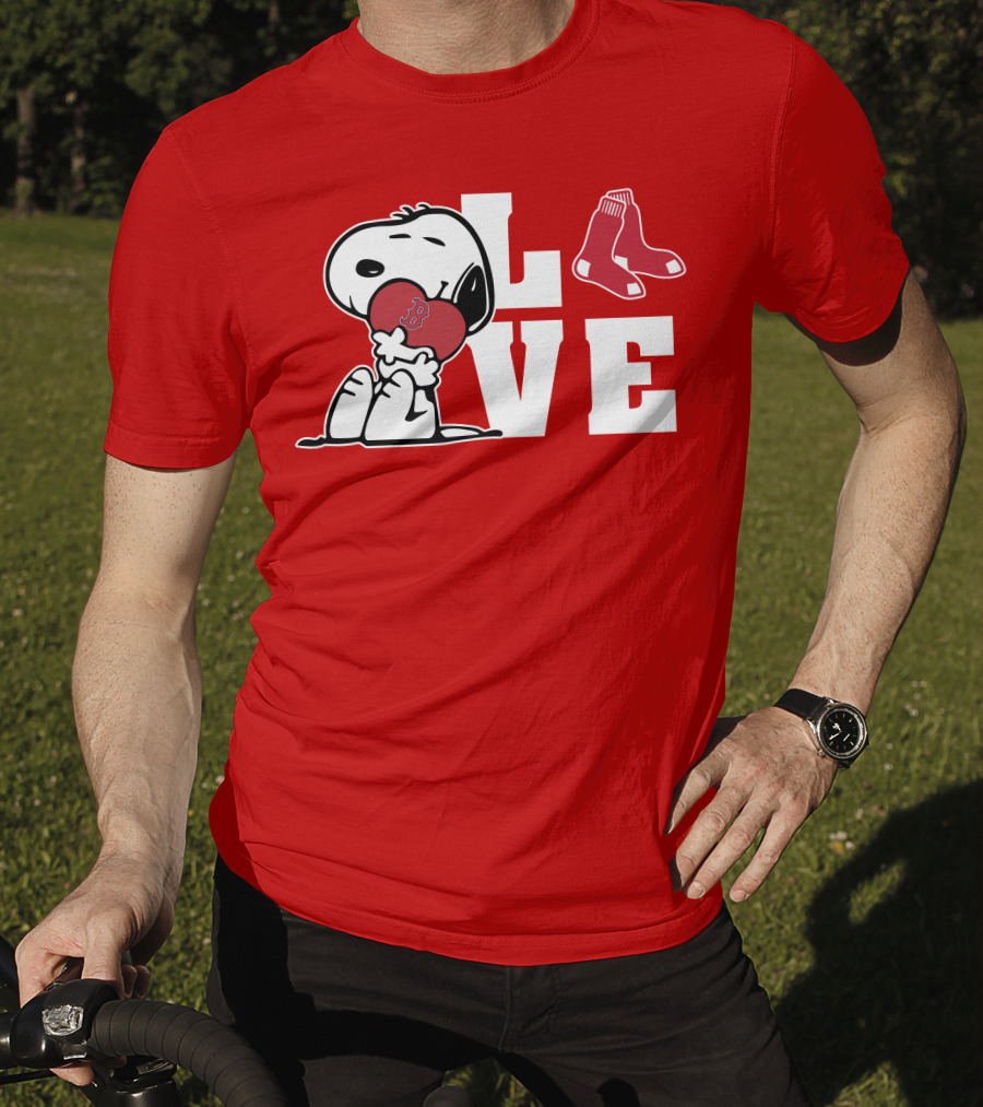 Snoopy Love Boston Red Sox Heart Peanuts Baseball Fan T-Shirt