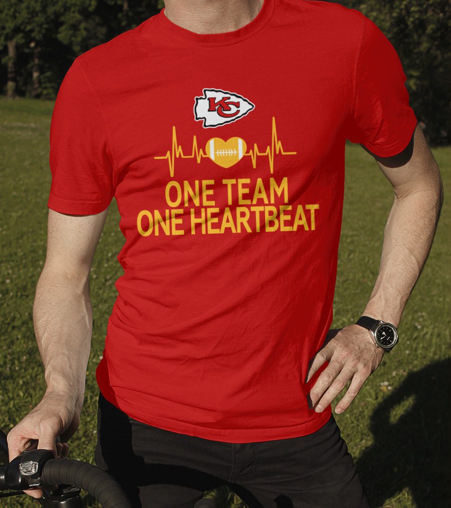 Kansas City Chiefs KC Logo Heartbeat Football One Team One Heartbeat T-Shirt