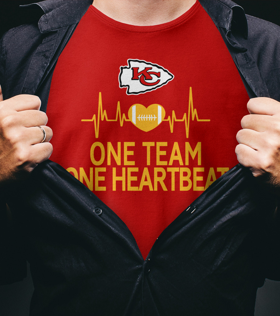 Kansas City Chiefs KC Logo Heartbeat Football One Team One Heartbeat T-Shirt