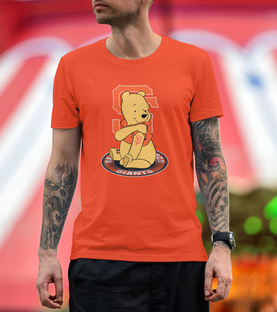 San Francisco Giants Winnie the Pooh Sitting with SF T-Shirt