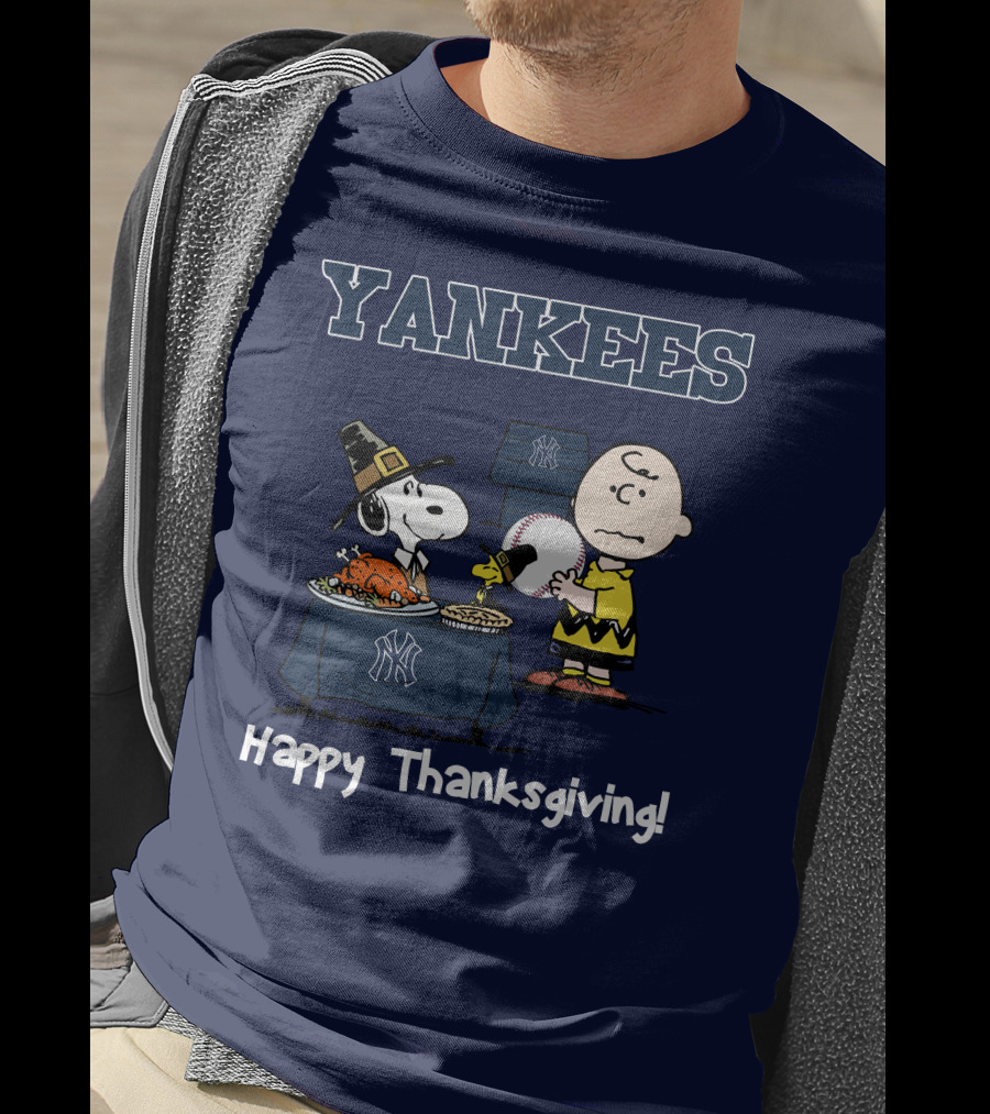 Yankees Snoopy Charlie Brown Happy Thanksgiving T-Shirt
