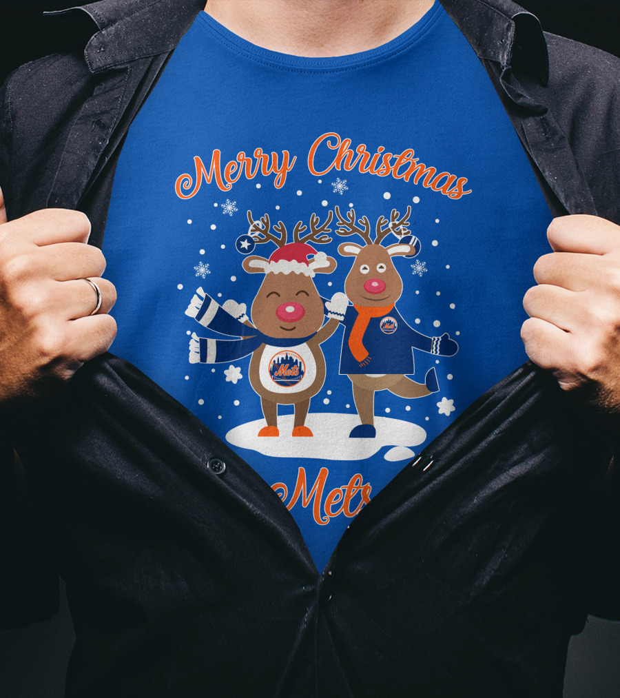 Merry Christmas Mets Reindeer Snowflakes Fun T-Shirt