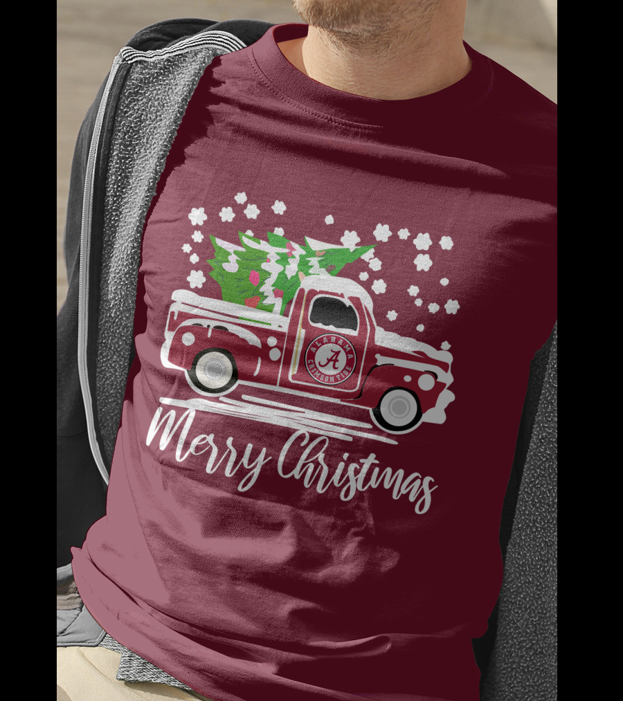 Merry Christmas Alabama Crimson Tide Vintage Truck Snowy Tree T-Shirt
