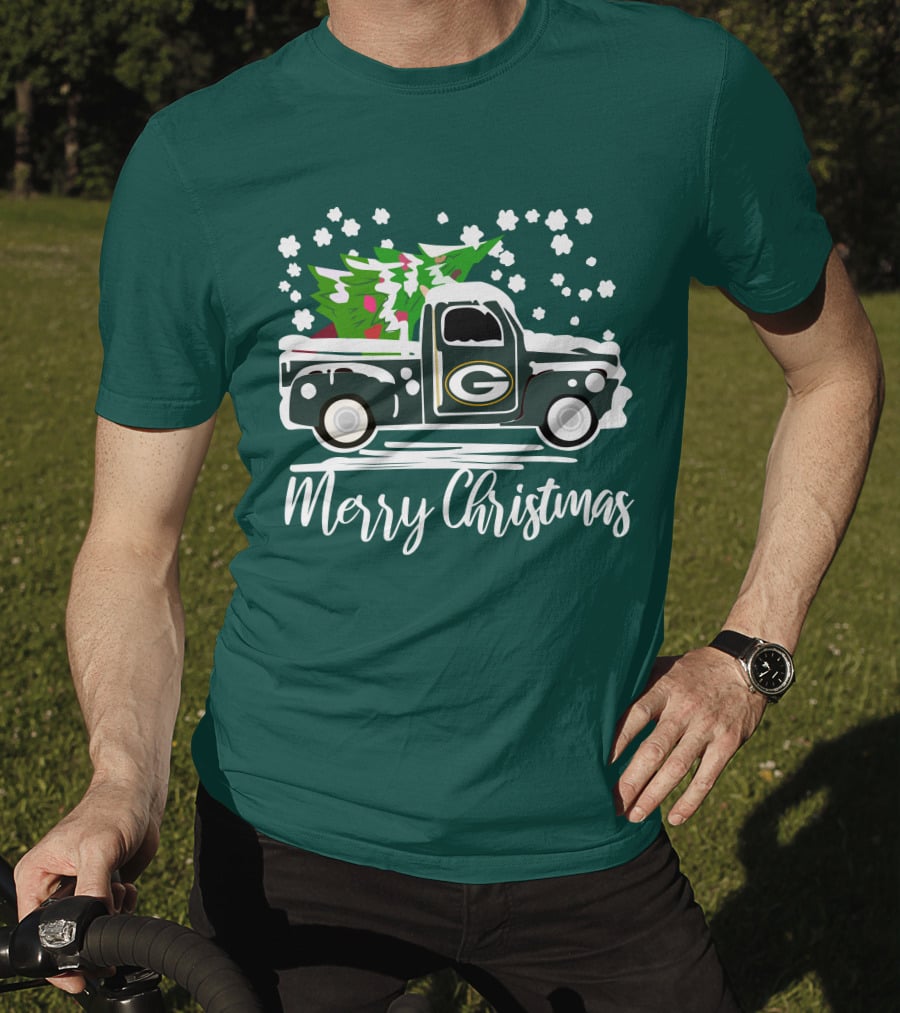 Green Bay Packers Vintage Truck With Christmas Tree Merry Christmas T-Shirt