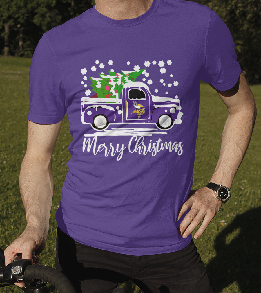 Merry Christmas Minnesota Vikings Vintage Car With Christmas Tree T-Shirt