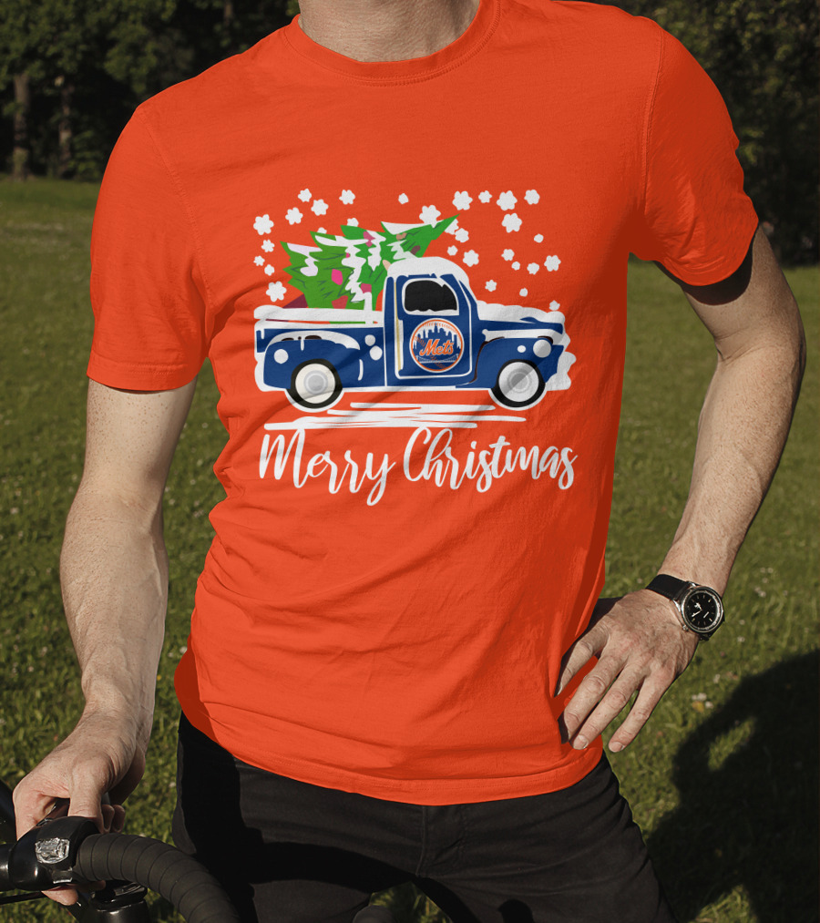 New York Mets Vintage Truck Merry Christmas Snowflakes T-Shirt