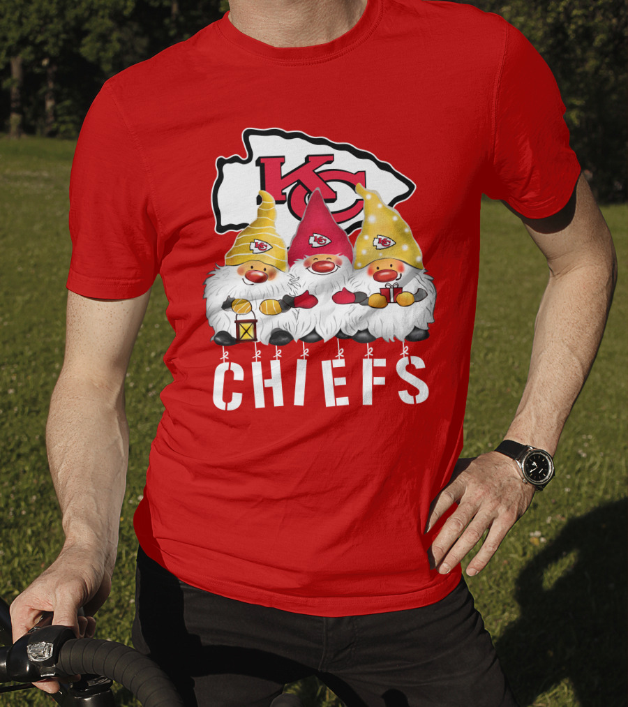 Kansas City Chiefs Merry Christmas Happy Holidays Gnomes T-Shirt