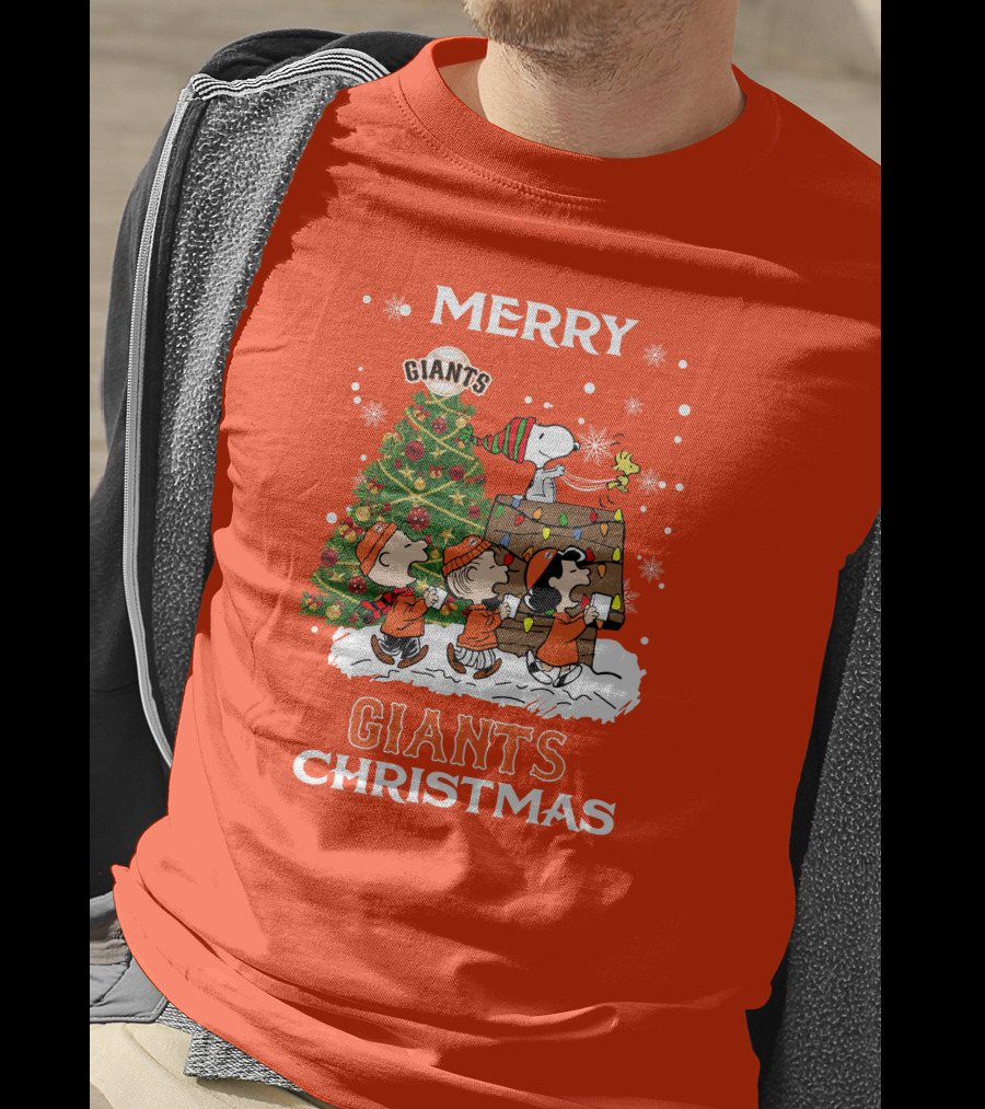 Merry Christmas San Francisco Giants Peanuts Tree T-Shirt