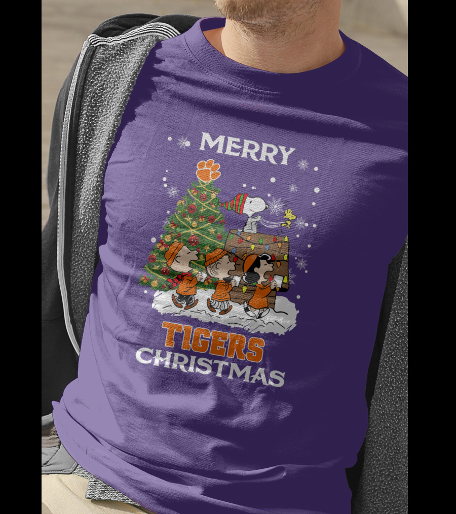 Merry Tigers Christmas Clemson The Peanut Christmas Tree T-Shirt