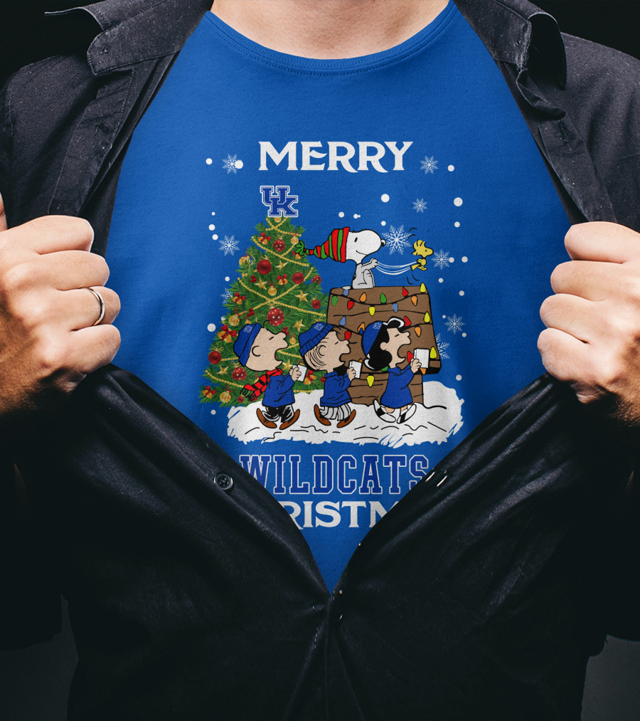 Wildcats Merry Christmas Peanuts Tree Kentucky T-Shirt