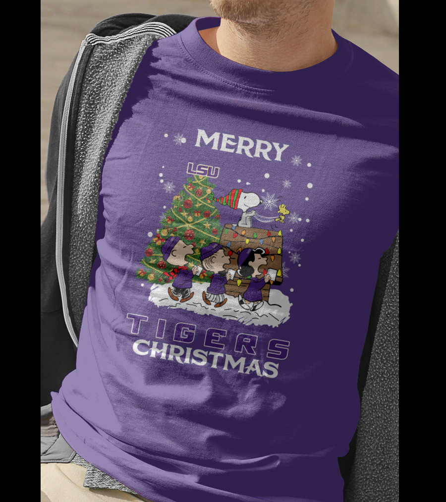 Lsu Tigers Merry Christmas Snoopy Christmas Tree Peanuts T-Shirt