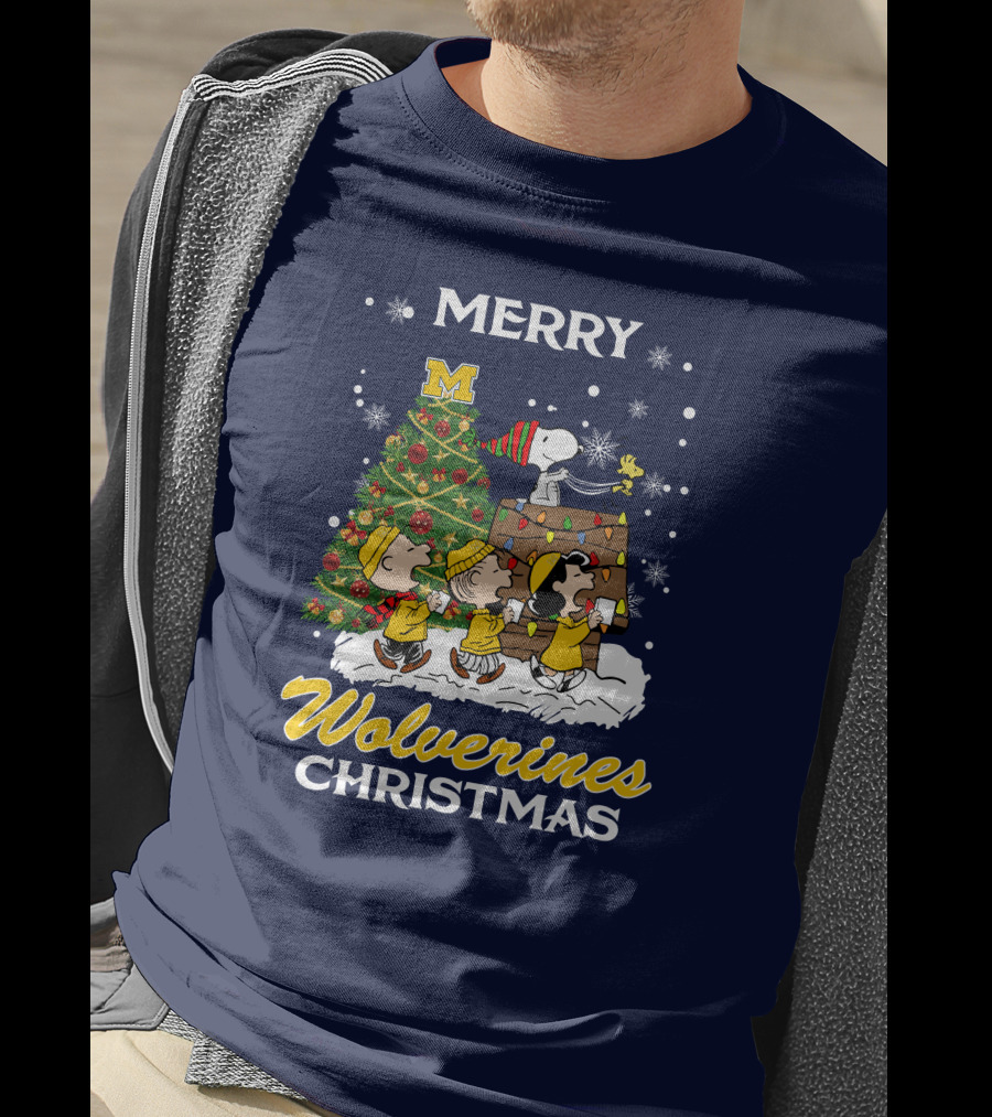 Merry Wolverines Christmas Peanuts Tree Celebration T-Shirt