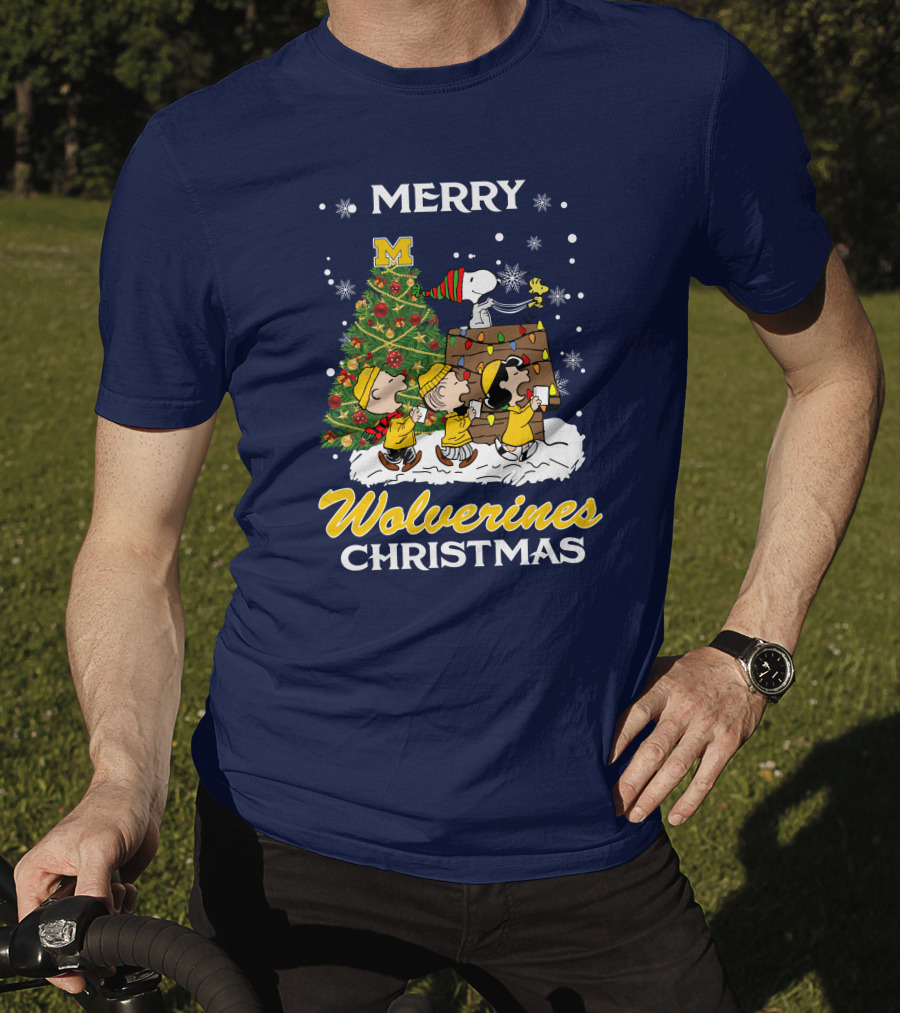 Merry Wolverines Christmas Peanuts Tree Celebration T-Shirt