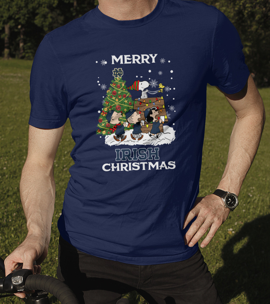 Merry Christmas Notre Dame Fighting Irish Peanuts Christmas Tree T-Shirt