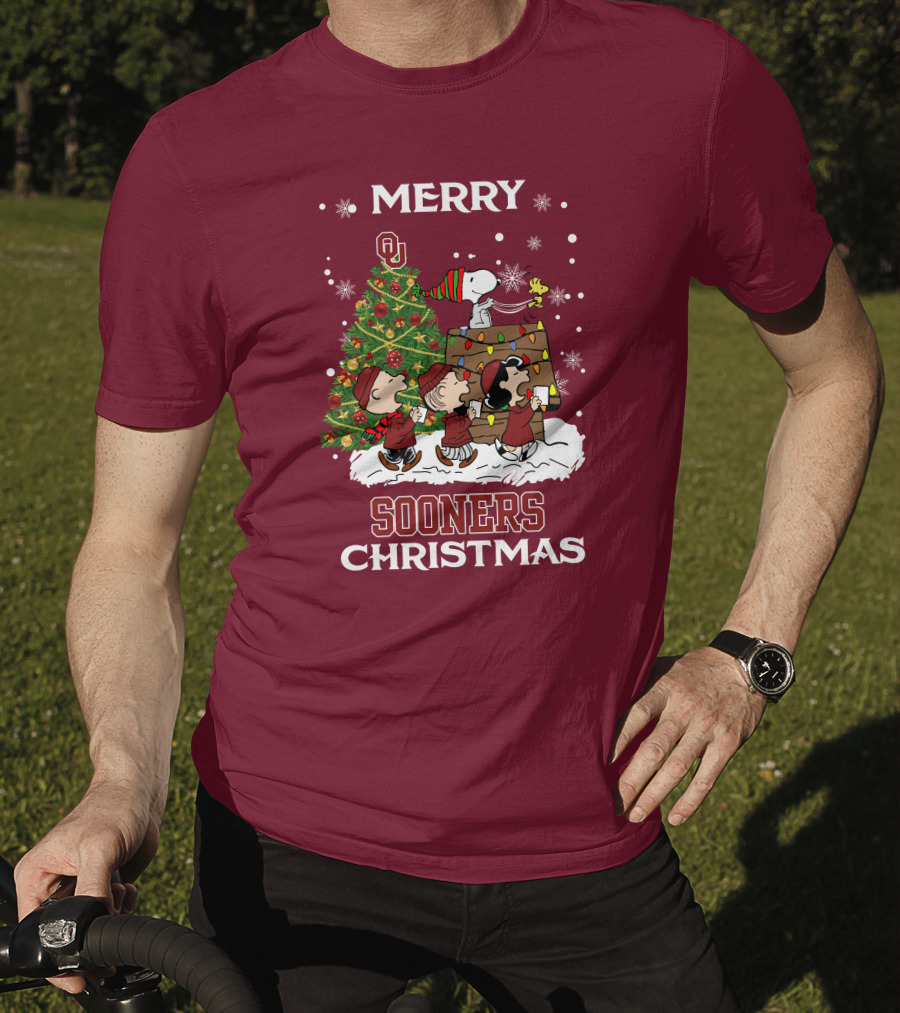 Merry Christmas Snoopy Oklahoma Sooners Christmas Tree Peanuts T-Shirt