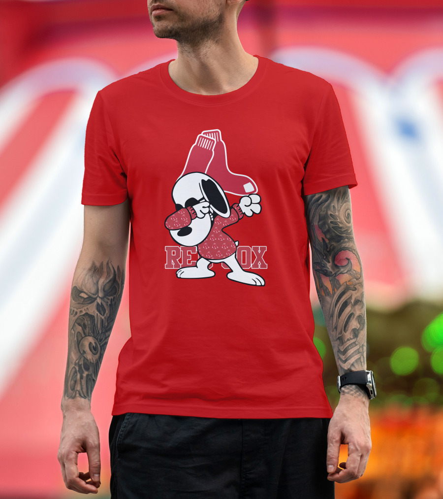 Boston Red Sox Snoopy Dabbing with Red Sox T-Shirt