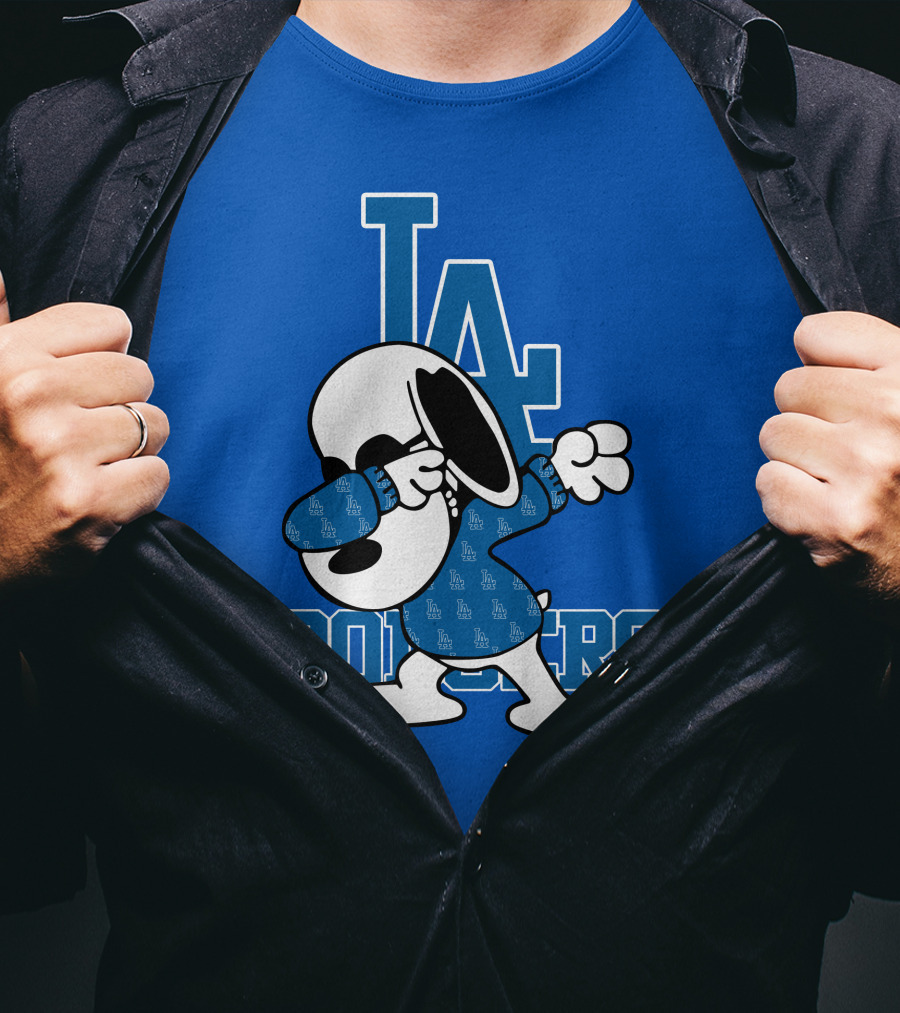 Los Angeles Dodgers Snoopy Dabbing LA T-Shirt