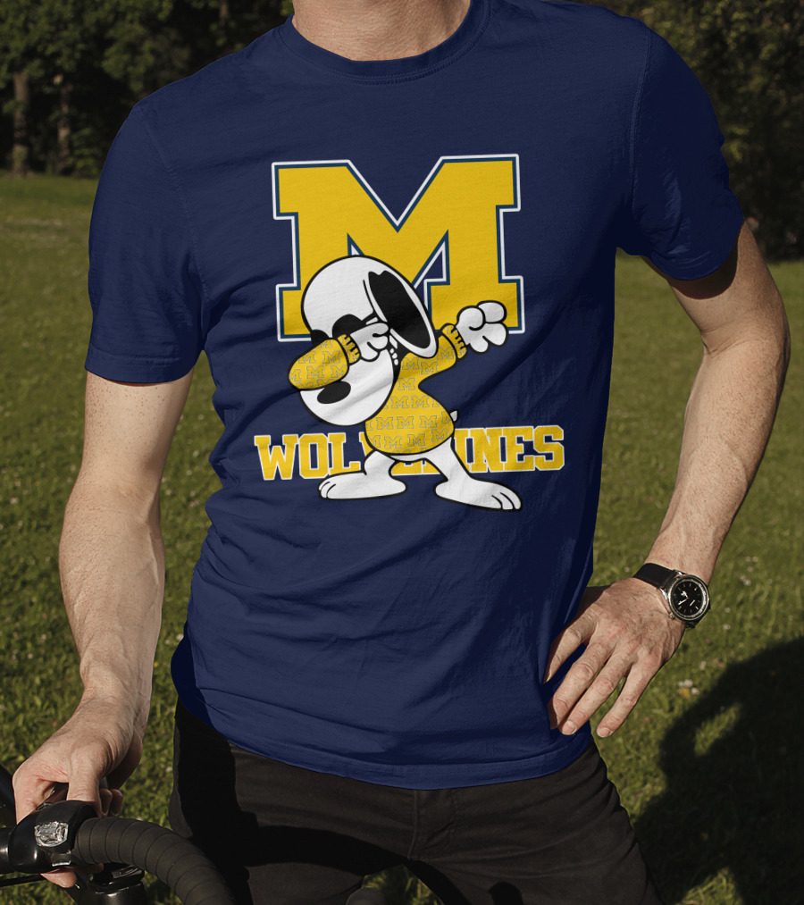 Michigan Wolverines Snoopy Dab With Block M T-Shirt