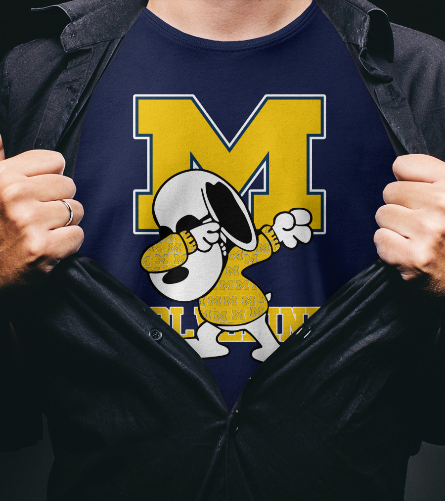 Michigan Wolverines Snoopy Dab With Block M T-Shirt