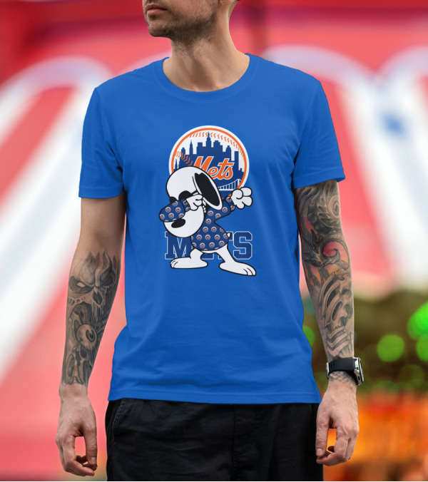 Premium T-Shirt: New York Mets Snoopy Dabbing Mets Logo Skyline T-Shirt New York Mets Snoopy Dabbing Mets Logo Skyline T-Shirt