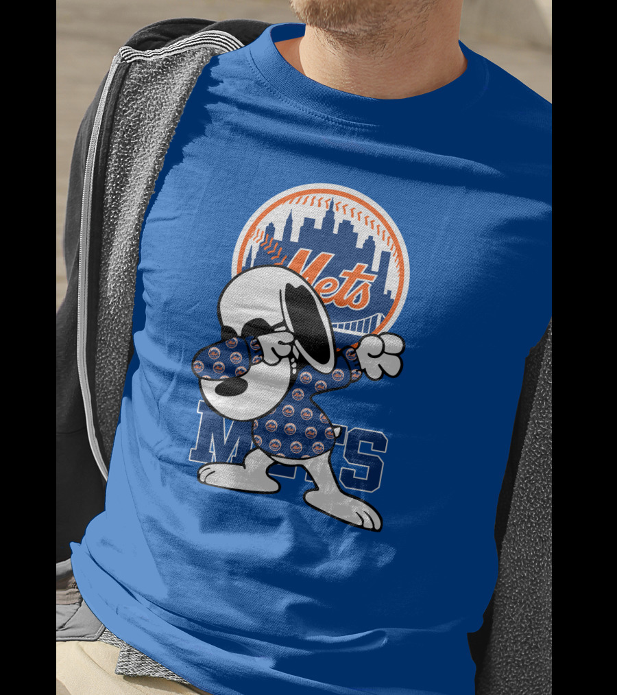 New York Mets Snoopy Dabbing Mets Logo Skyline T-Shirt