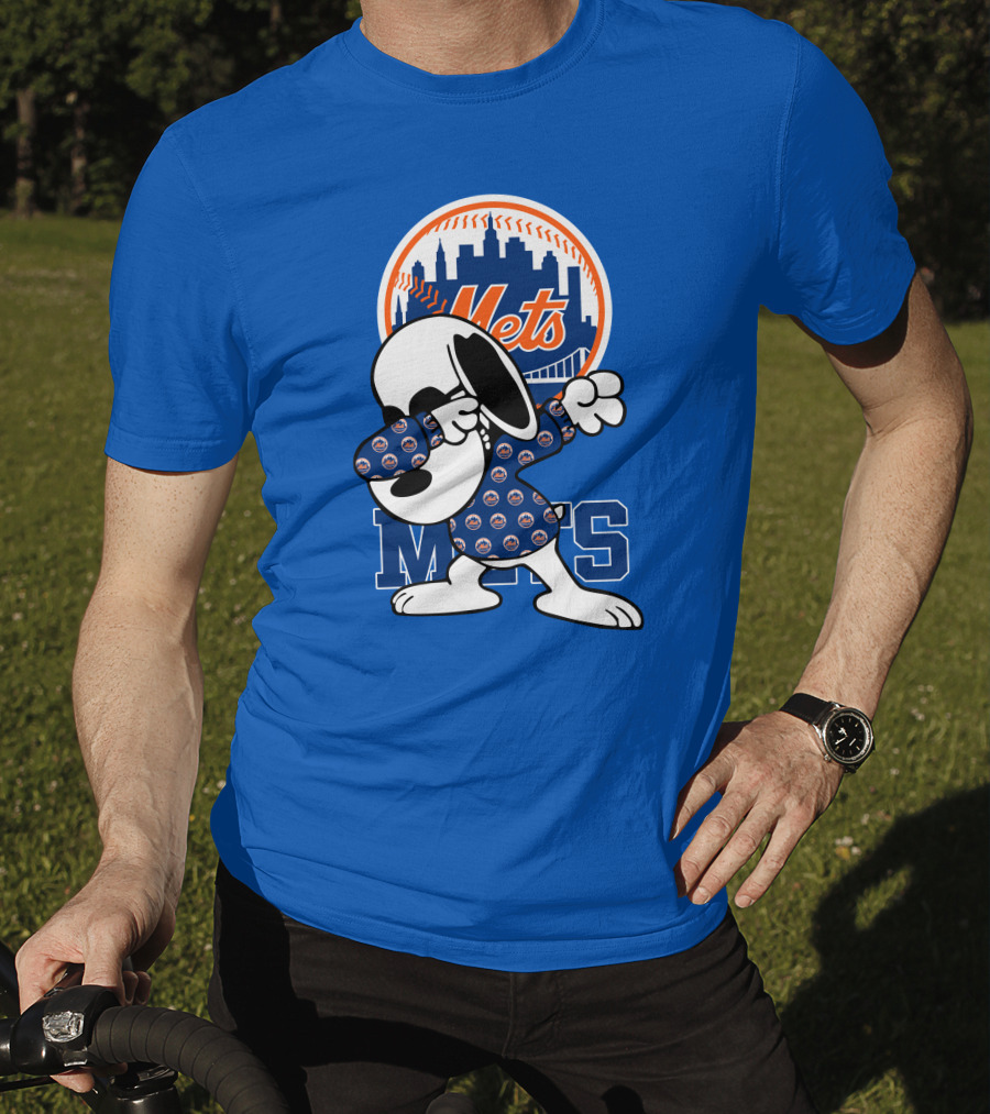 New York Mets Snoopy Dabbing Mets Logo Skyline T-Shirt