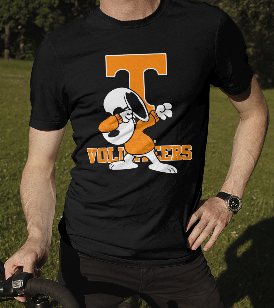 Tennessee Volunteers Snoopy Dabbing T-Shirt
