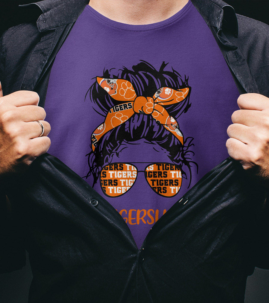 TigersLife Clemson Tigers Messy Bun Girl With Headband And Glasses T-Shirt