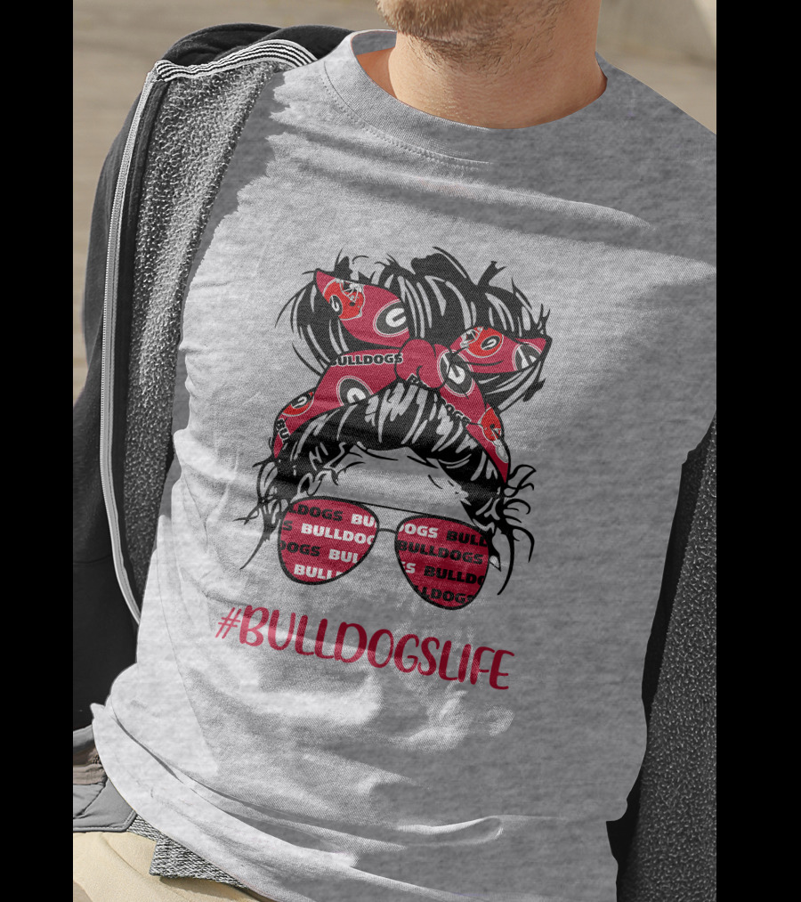 BULLDOGSLIFE Georgia Bulldogs Messy Bun Headband Glasses Girl T-Shirt